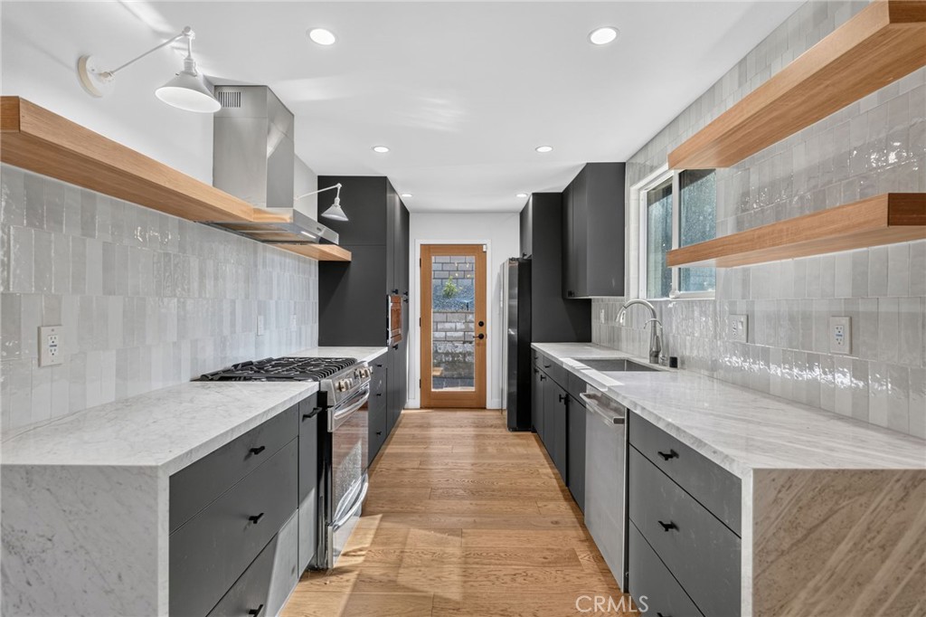 Residential Lease in Los Angeles 4