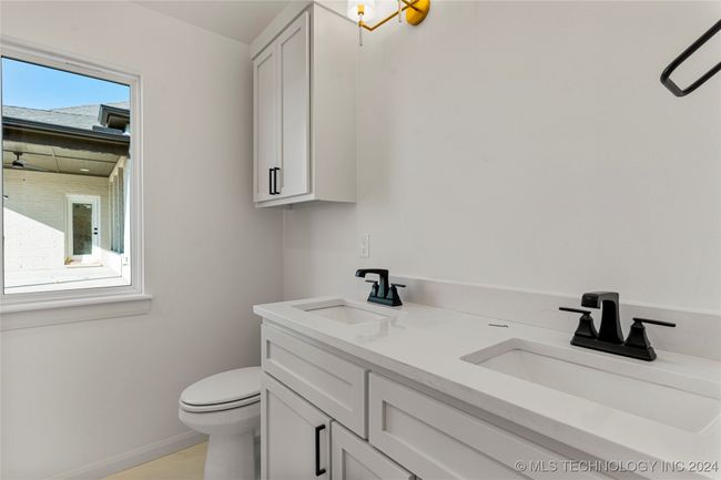 2968 E 146 Th Pl S, House other with 4 bedrooms, 3 bathrooms and null parking in Bixby OK | Image 49