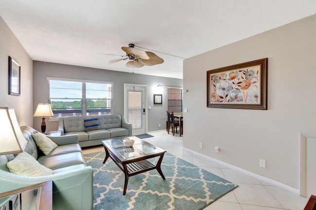 4049 Wolverton C, Condo with 2 bedrooms, 2 bathrooms and null parking in Boca Raton FL | Image 11