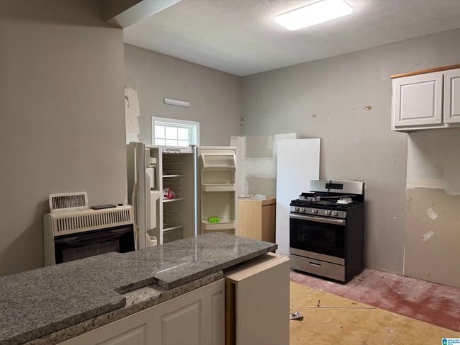2030 Leighton Ave, House other with 6 bedrooms, 3 bathrooms and null parking in Anniston AL | Image 4