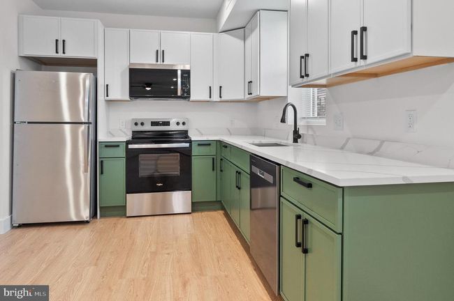 APT-2 - 2200 E Fayette St, Townhouse with 2 bedrooms, 1 bathrooms and null parking in BALTIMORE MD | Image 5