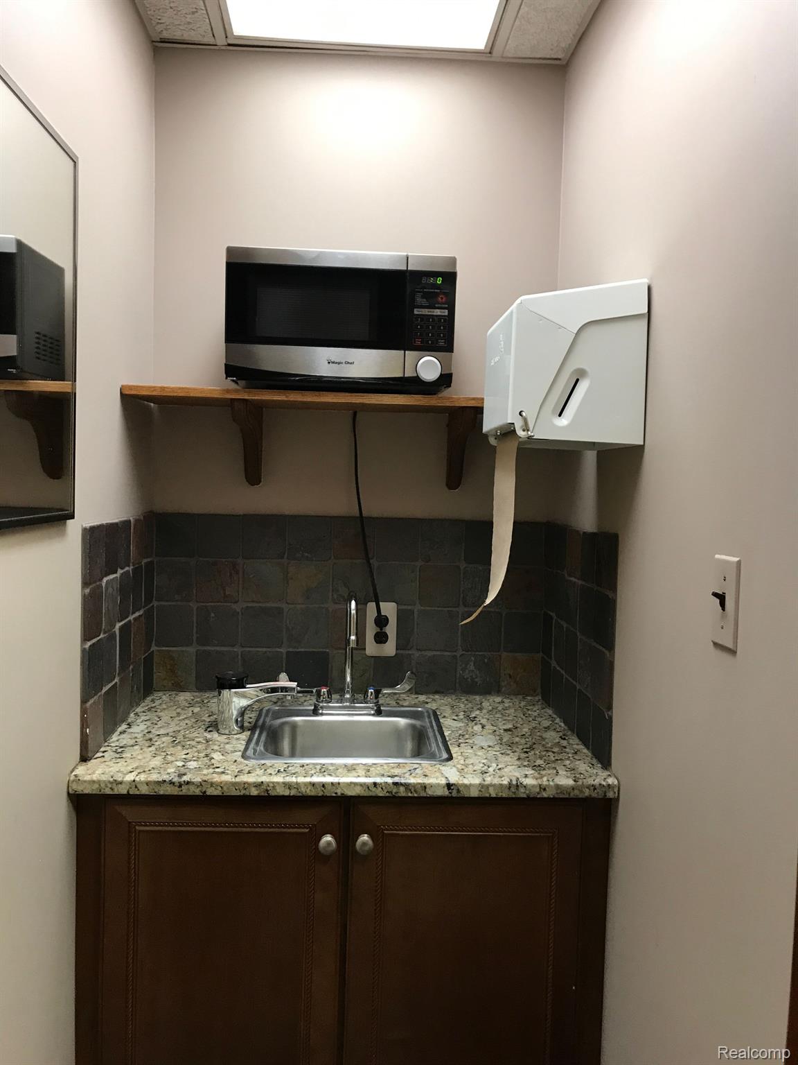 Commercial Lease in Troy 2