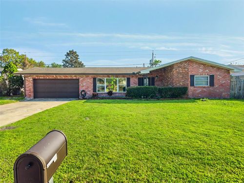 2484 Roberta St, LARGO, FL, 33771-1234 | Card Image