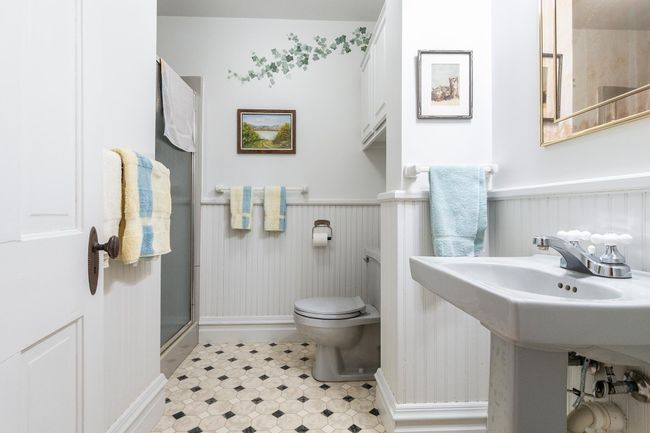 3/4 LL Bath | Image 45