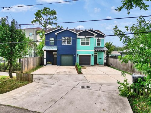 a-3911 Kennon St, Houston, TX, 77009-4739 | Card Image