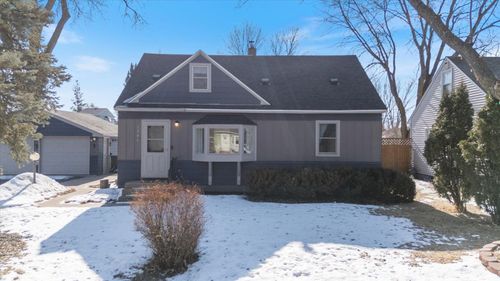 1746 Terrace Dr, Shoreview, MN, 55126-4953 | Card Image