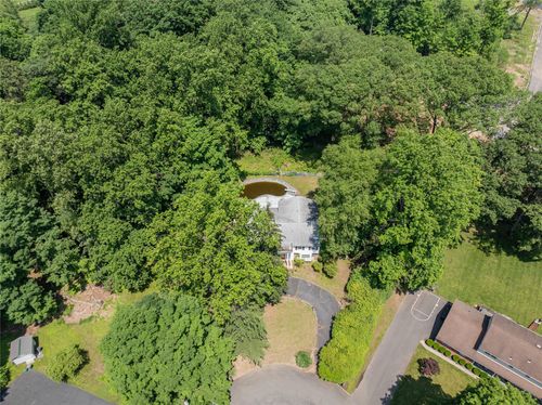 10 Salem Ct, Spring Valley, NY, 10977-1420 | Card Image