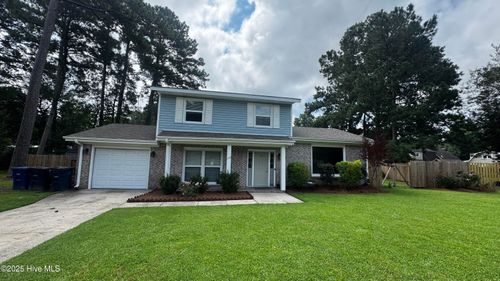 705 Little John Ave, Jacksonville, NC, 28546-5515 | Card Image