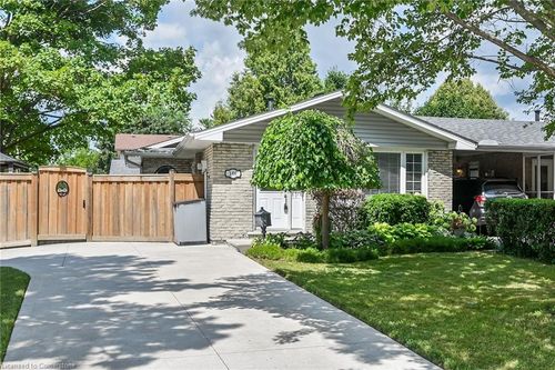 146 Fiona Cres, Hamilton, ON, L9C6P4 | Card Image