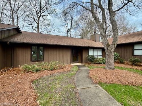 2543 Cottage Pl, Greensboro, NC, 27455-2916 | Card Image
