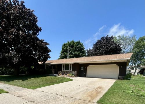 2918 40th Street, Two Rivers, WI, 54241 | Card Image