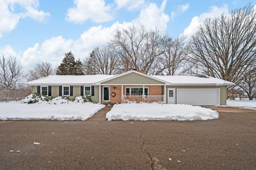 904 Iroquois Trail, Niles, MI, 49120 | Card Image
