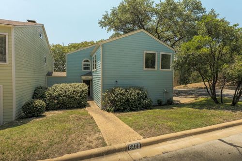 6409 Weatherwood Cv, Austin, TX, 78746-7164 | Card Image