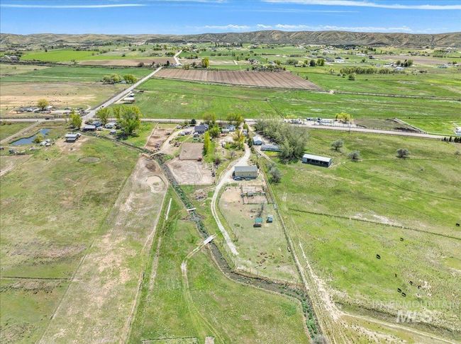 7110 W Highway 52, House other with 3 bedrooms, 1 bathrooms and 6 parking in Emmett ID | Image 35