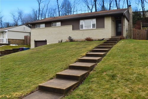 159 Mardi Gras Dr, Pittsburgh, PA, 15239-2407 | Card Image