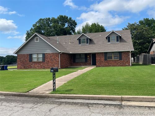 1228 Boston Ct, Broken Arrow, OK, 74012-7601 | Card Image