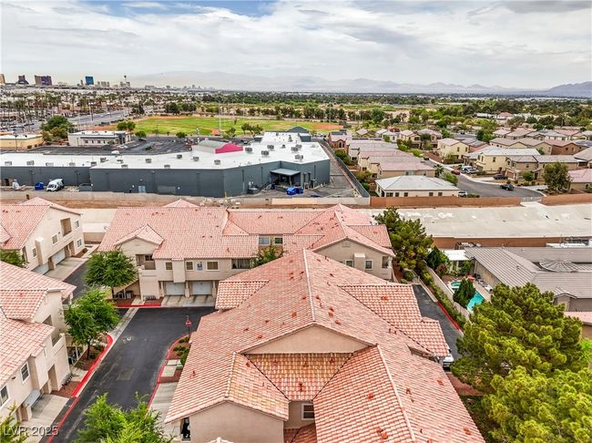 2073 - 7450 S Eastern Ave, Condo with 2 bedrooms, 2 bathrooms and null parking in Las Vegas NV | Image 8