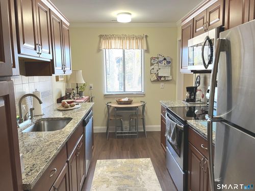 e-167 Heritage Vlg, Southbury, CT, 06488 | Card Image