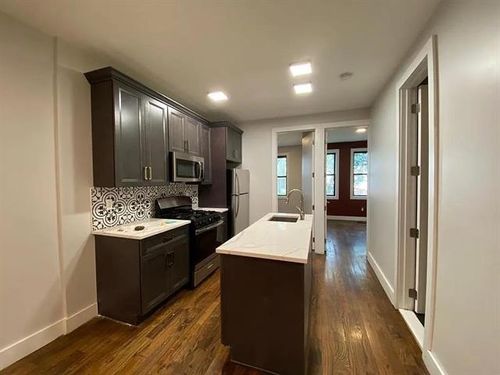 274 Grant Ave, Jersey City, NJ, 07305-1511 | Card Image