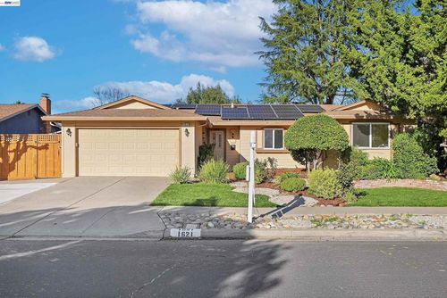 1621 Harvest Rd, Pleasanton, CA, 94566-6045 | Card Image