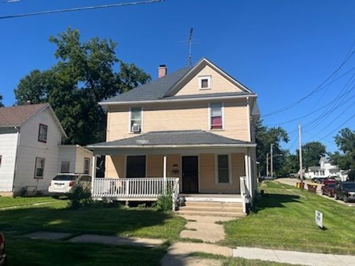 1002 S Oak Ave, Freeport, IL, 61032-5559 | Card Image