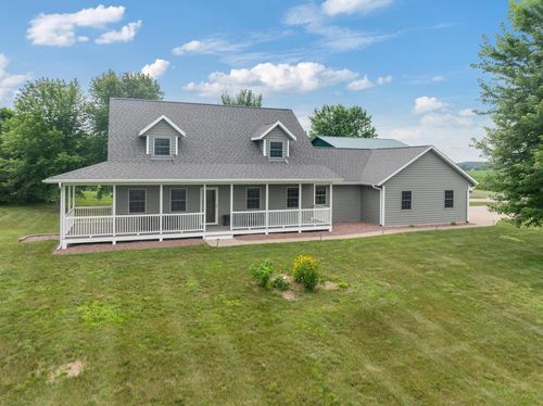 N13013 Primrose Rd, Trempealeau, WI, 54661-8108 | Card Image