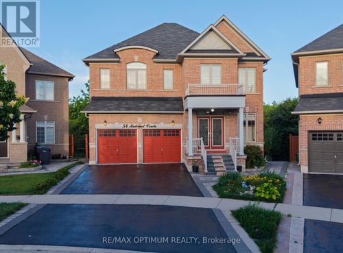 54 Midcrest Cir, Brampton, ON, L6Y0W5 | Card Image
