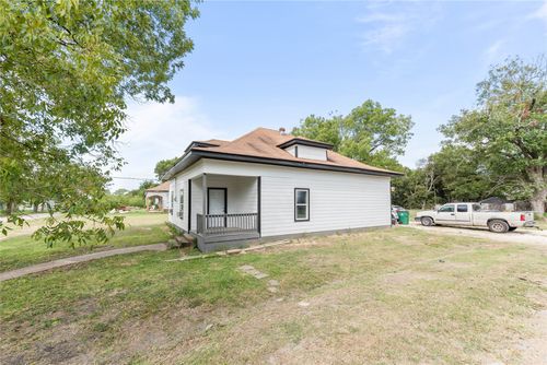 309 E Ross Ave, Mart, TX, 76664-1430 | Card Image
