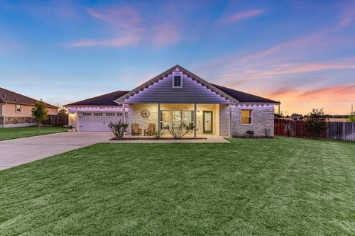 109 Les Ln, Smithville, TX, 78957-1230 | Card Image