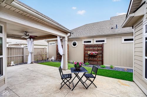 332 Maple View Dr, Westfield, IN, 46074-3310 | Card Image