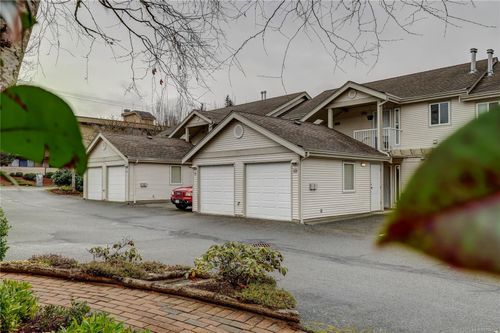 10-571 Bradley St, Nanaimo, BC, V9S1B9 | Card Image
