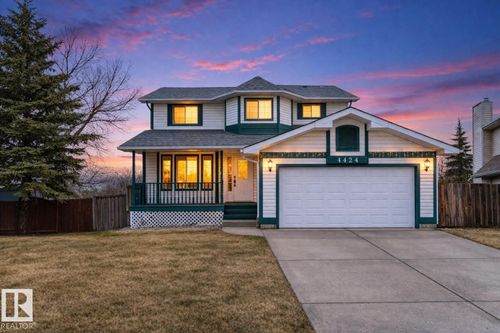 4424 33 St Nw, Edmonton, AB, T6T1E9 | Card Image