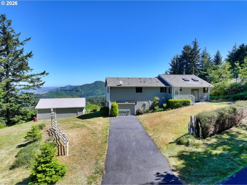 27840 Thimbleberry Rd, Gold Beach, OR, 97444-9611 | Card Image