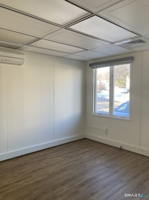 12 Porter St, Lakeville, CT, 06039-1213 | Card Image