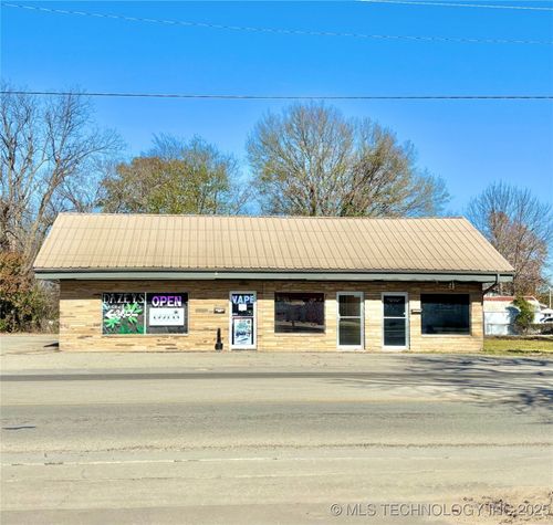 809 E Main St, Stigler, OK, 74462-2539 | Card Image