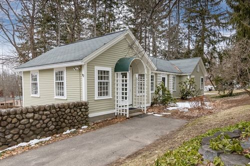0-92 Farmers Row, Groton, MA, 01450-1852 | Card Image