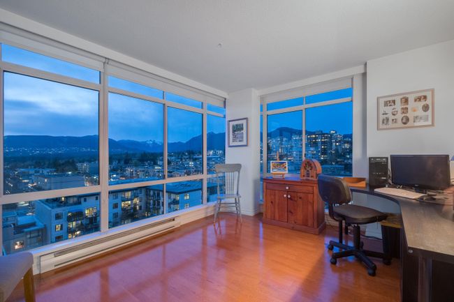 1404 - 130 E 2 Nd Street, Condo with 2 bedrooms, 2 bathrooms and 2 parking in North Vancouver BC | Image 21
