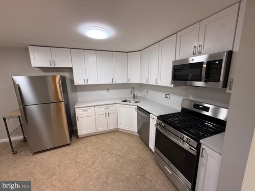 apt-t2-3339 Huntley Square Dr, TEMPLE HILLS, MD, 20748-6221 | Card Image