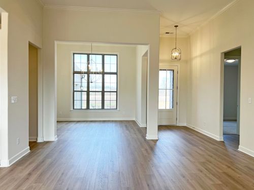 305 Valleyview Ln, Oakland, TN, 38060-5027 | Card Image