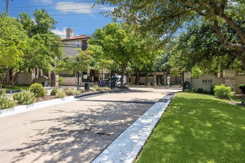 636-9525 N Capital Of Texas Hwy, Austin, TX, 78759-6388 | Card Image