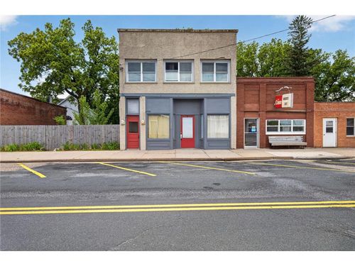 206 W Main St, Roberts, WI, 54023-2201 | Card Image