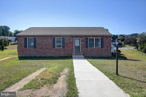 3020 Liverpool Ct, CHAMBERSBURG, PA, 17201-8751 | Card Image