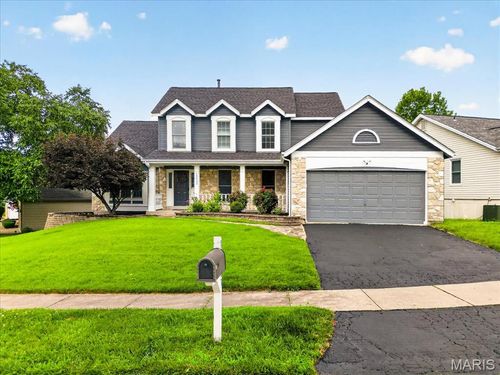 13023 Walnutway Mnr, Saint Louis, MO, 63146-6043 | Card Image