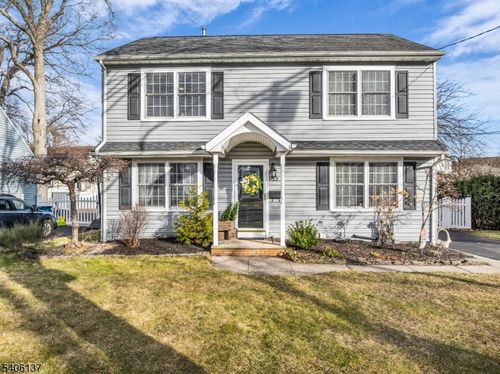 33 Cornell Dr, Clark, NJ, 07066-3206 | Card Image