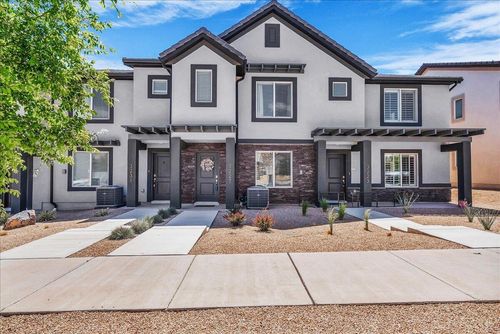 3227 E Elkhorn Ln, Washington, UT, 84780-3631 | Card Image