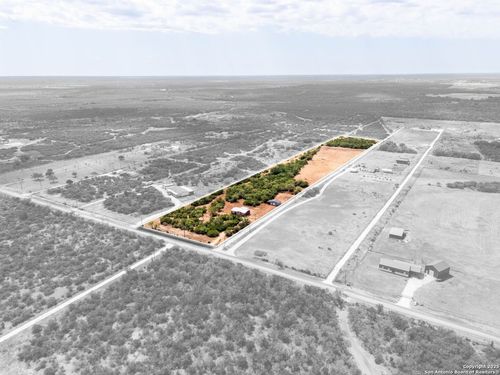 1979 County Road 651, Devine, TX, 78016-4205 | Card Image