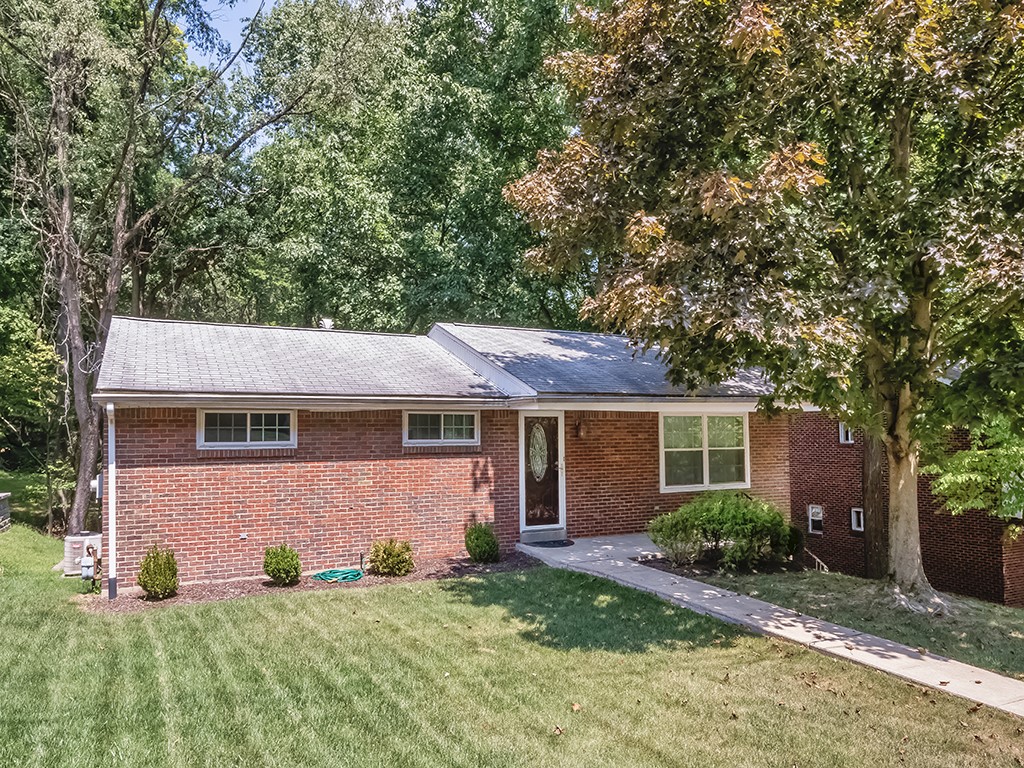 Pin Oak Dr, Glenshaw, PA 15116