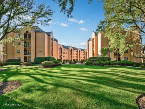 unit-115-7410 W Lawrence Ave, Harwood Heights, IL, 60706-3472 | Card Image