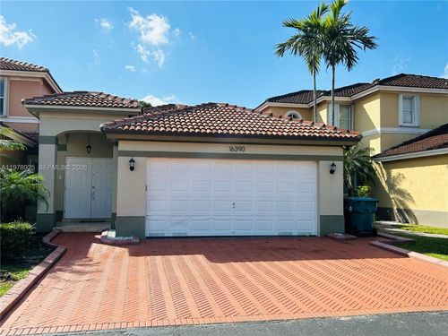 0-16390 Sw 46th Ter, Miami, FL, 33185-3862 | Card Image