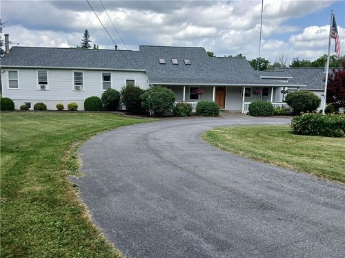 6514 State Route 5 And 20, Bloomfield, NY, 14469-9324 | Card Image